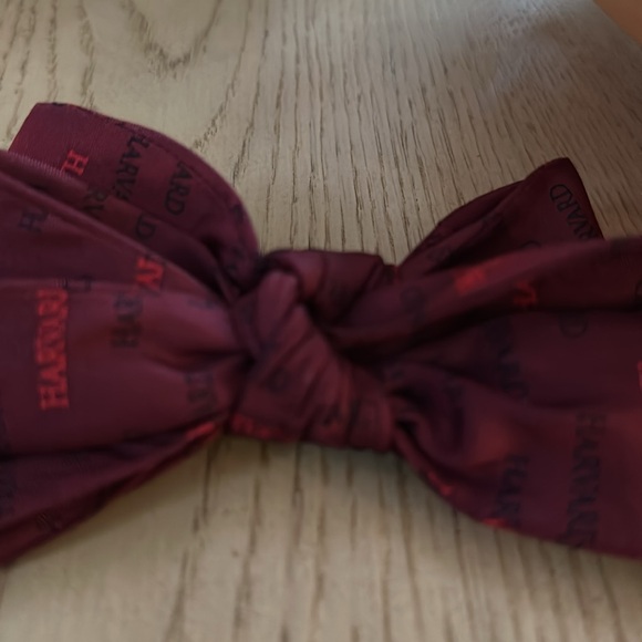 Preowned Harvard bow tie - Picture 7 of 8